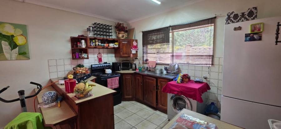 1 Bedroom Property for Sale in Meerhof North West